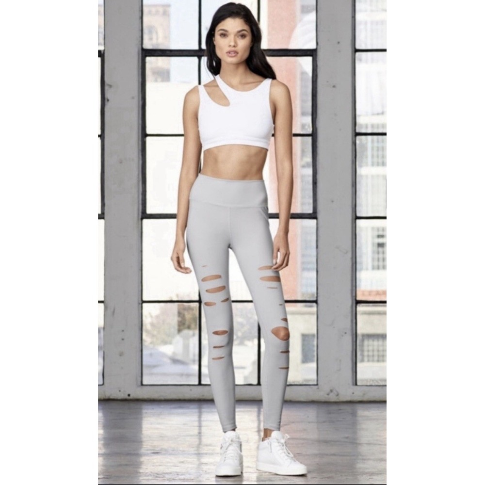 NWT Alo Yoga High-Waist Ripped Warrior  Leggings Womens Medium Retail $138